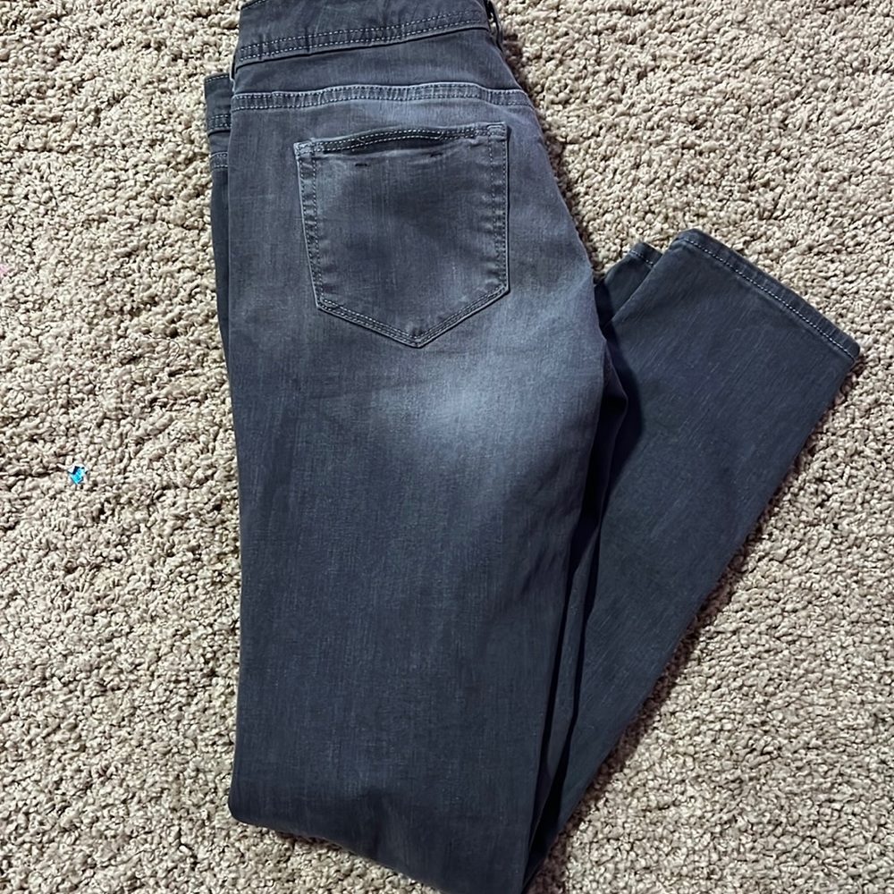 Mission supply co Size 9